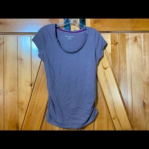 Liz Lange Maternity t-shirt. Size M with side ruching. GUC. Greyish purple color